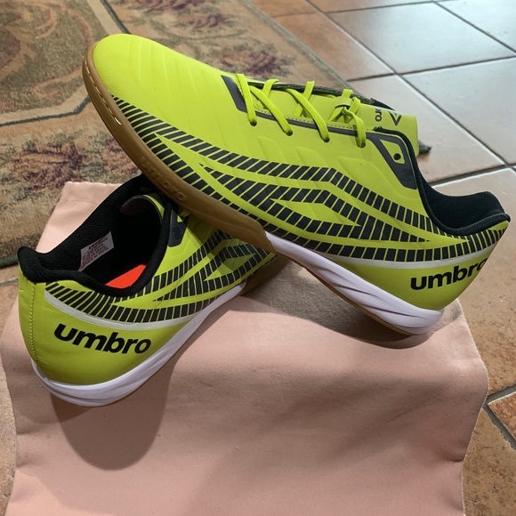 Umbro Sala Z Liga Indoor Soccer (Made in Brazil) - Picture 7 of 12